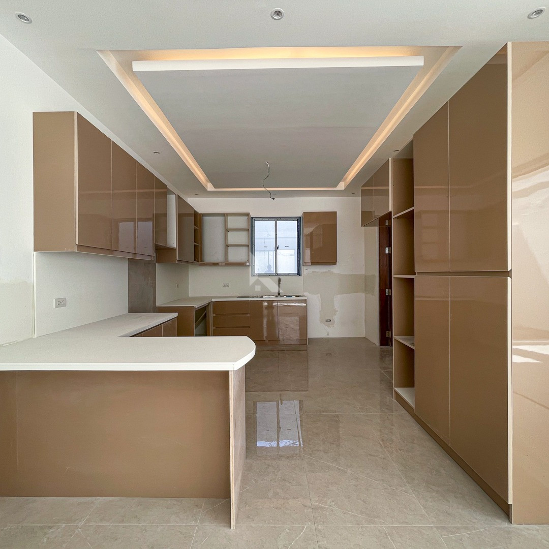 Remarkable Modern Asian For Sale in BF Homes photo 4