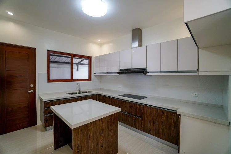 Modern House and Lot for Sale in Vista Real, Quezon City near Ever Commonwealth photo 4