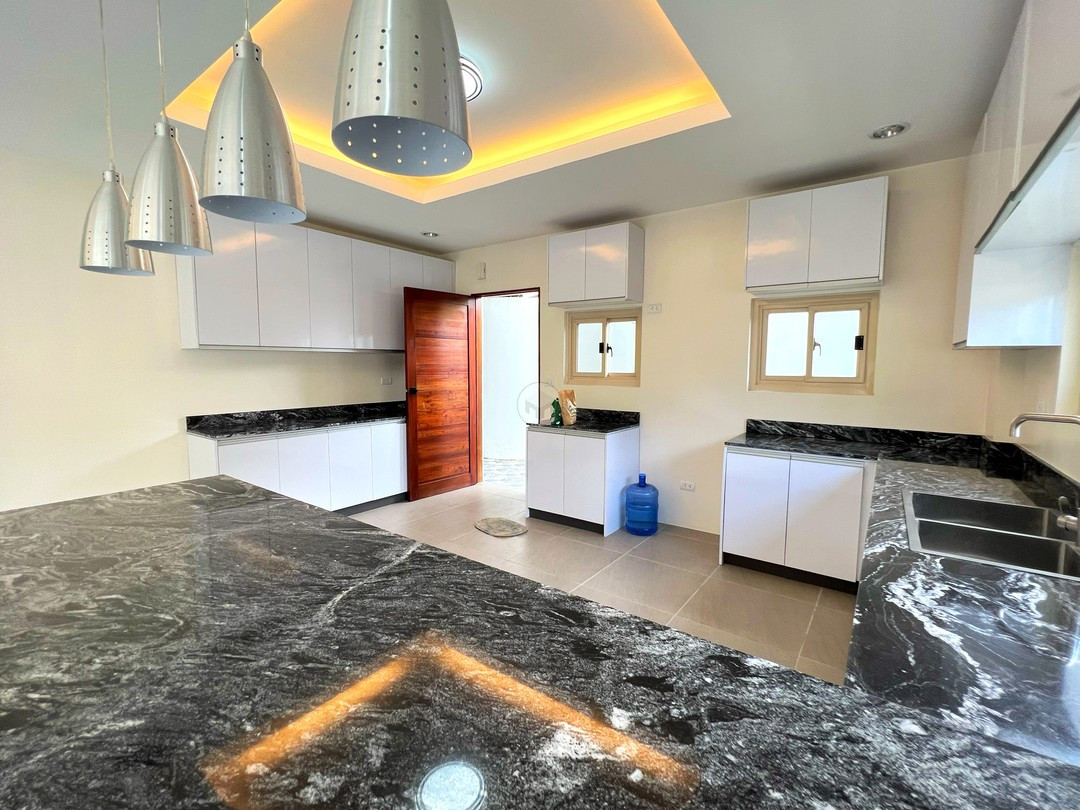 Relaxing House and Lot for Sale in BF Northwest, Parañaque photo 2