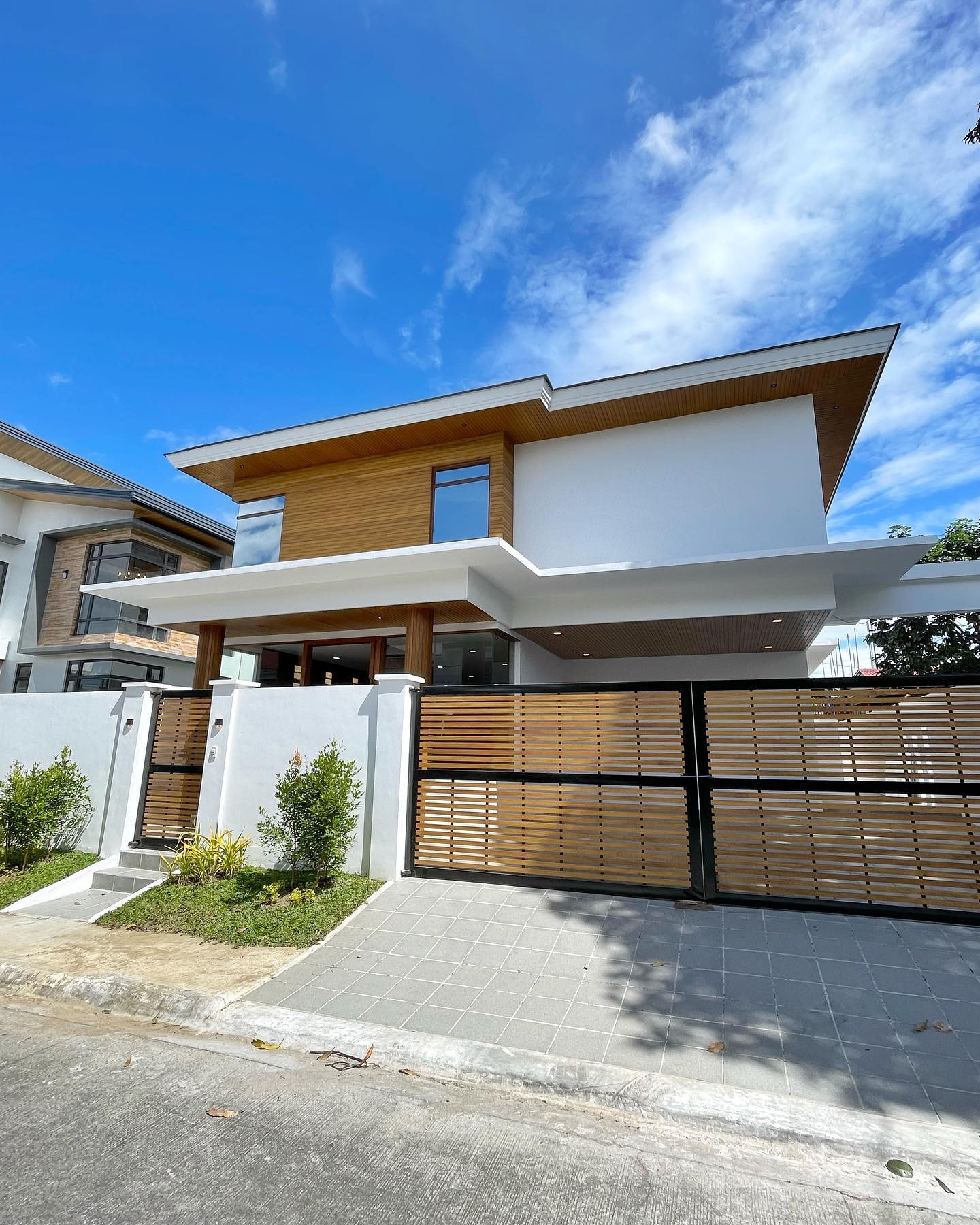 Brand New Modern Contemporary House for Sale in Fairview Quezon City photo 1