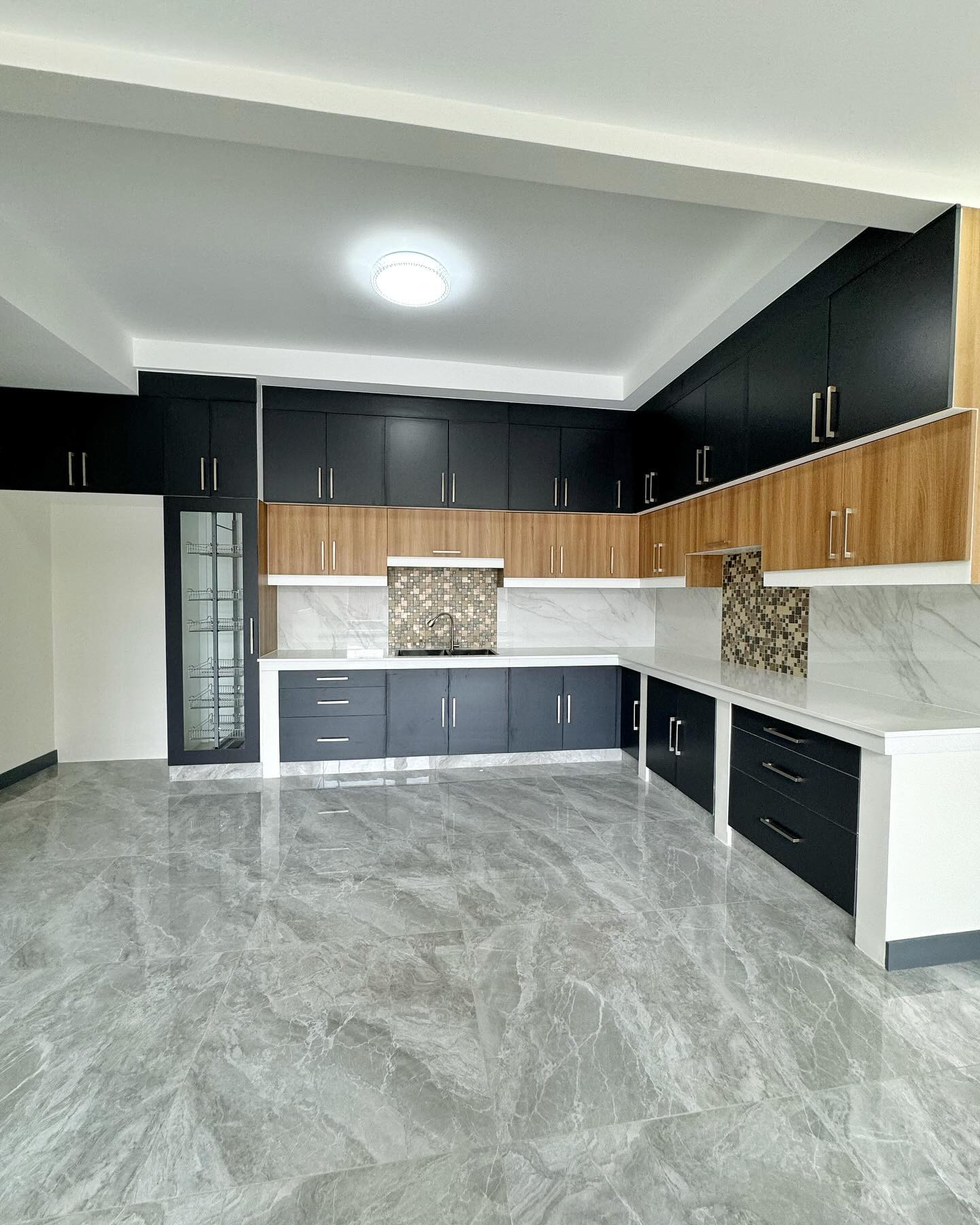 Brand New Modern 3-Storey House for Sale in Greenwoods Executive Village photo 5