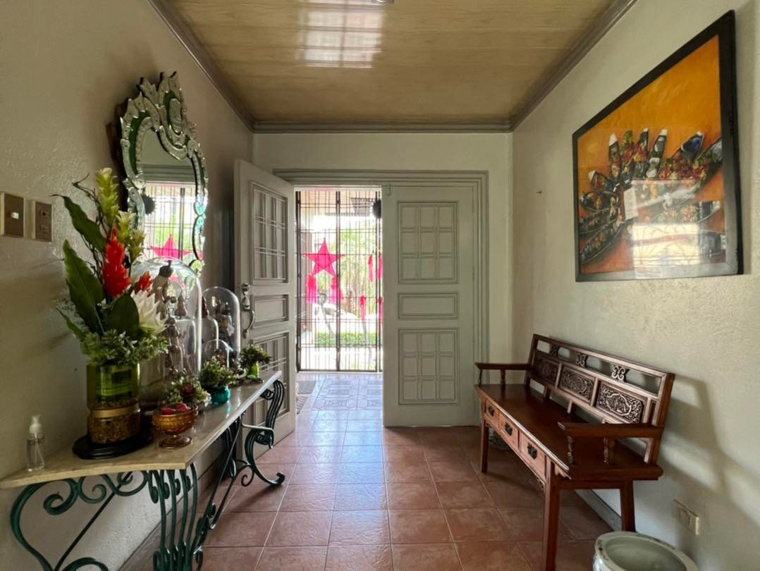 House and lot for sale in Green Meadows, Quezon City photo 4