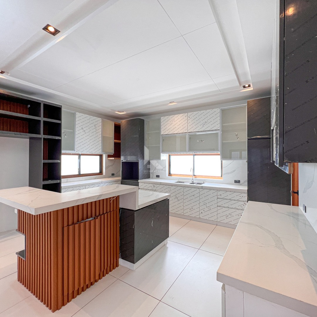 Sophisticated Modern Industrial House and Lot For Sale photo 4