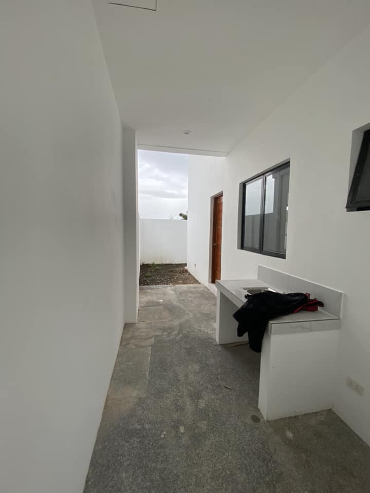 Brand New Modern House and Lot in South Peak San Pedro Laguna photo 4