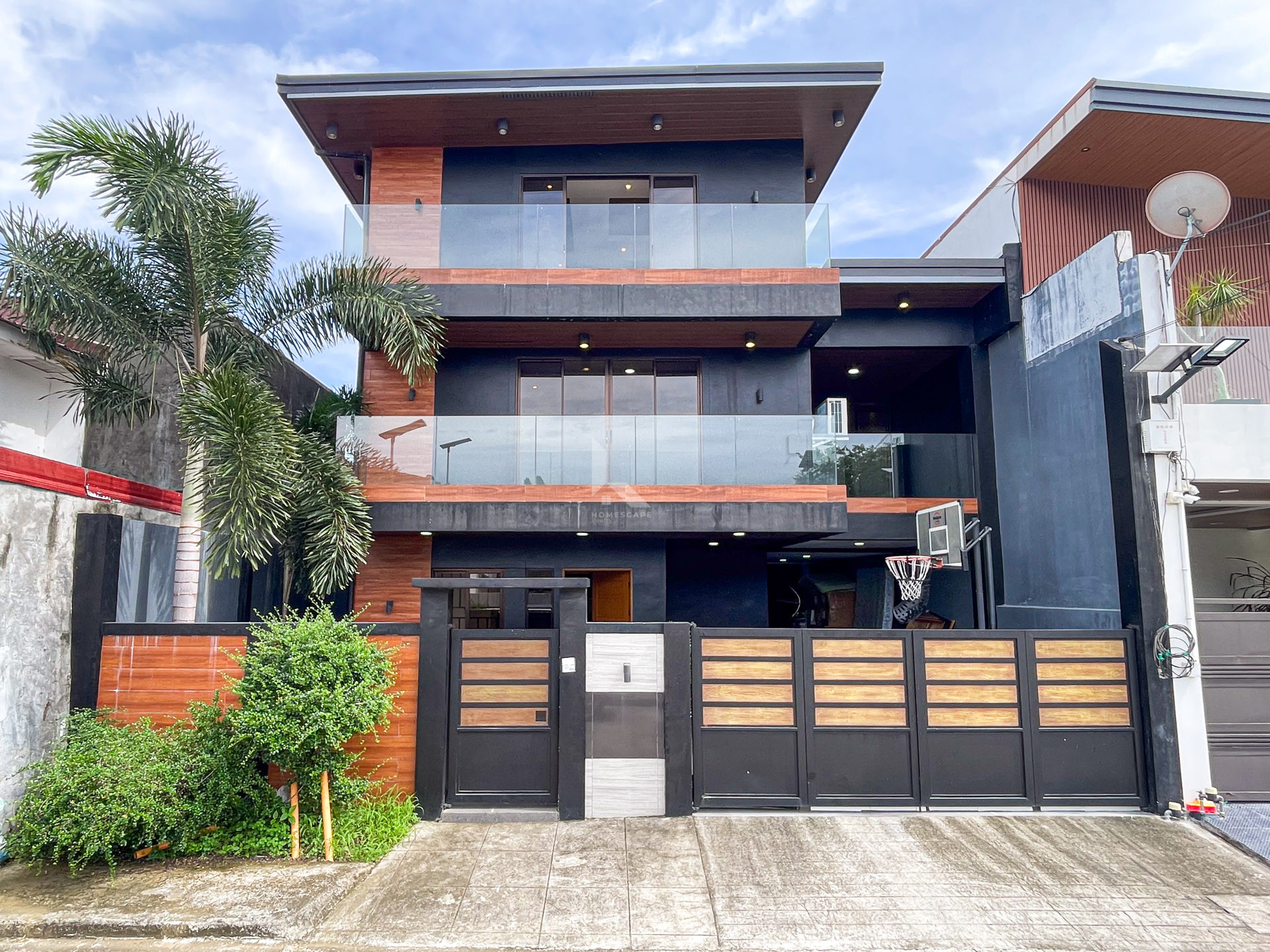 Gorgeous Modern Contemporary House and Lot photo 1