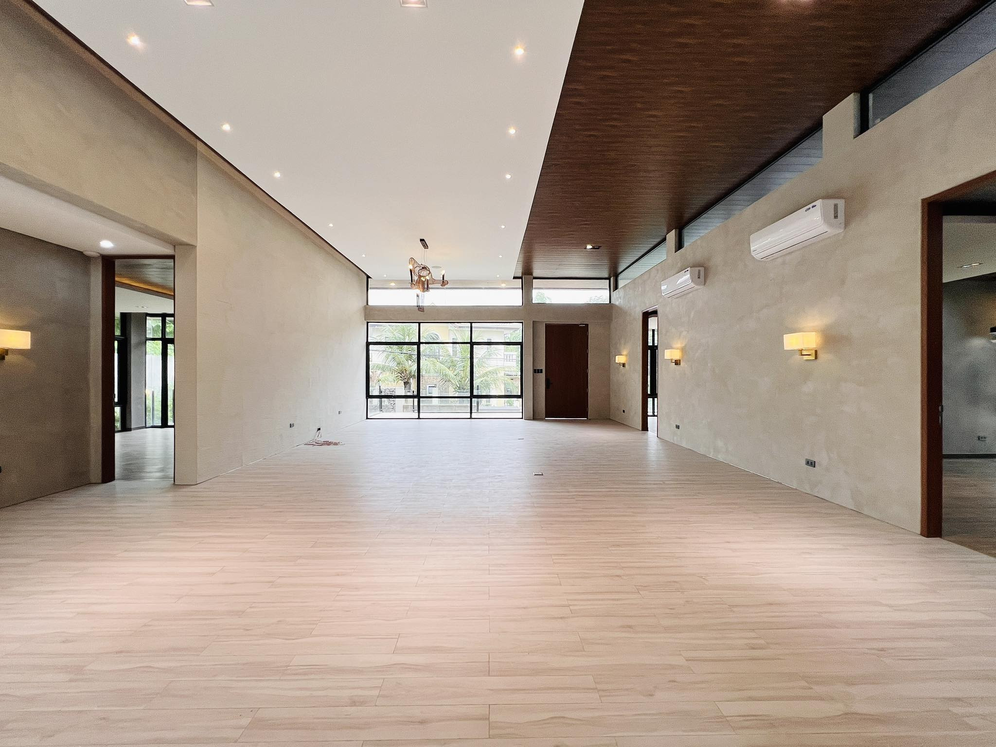 Uncover this Contemporary Brand-New House in BF Homes photo 5