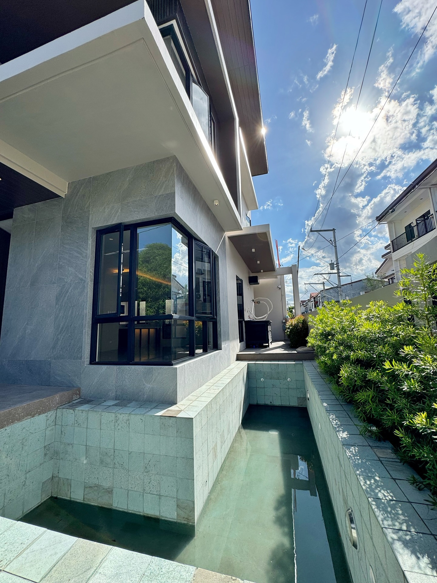 Brand New Modern Corner House for Sale photo 3