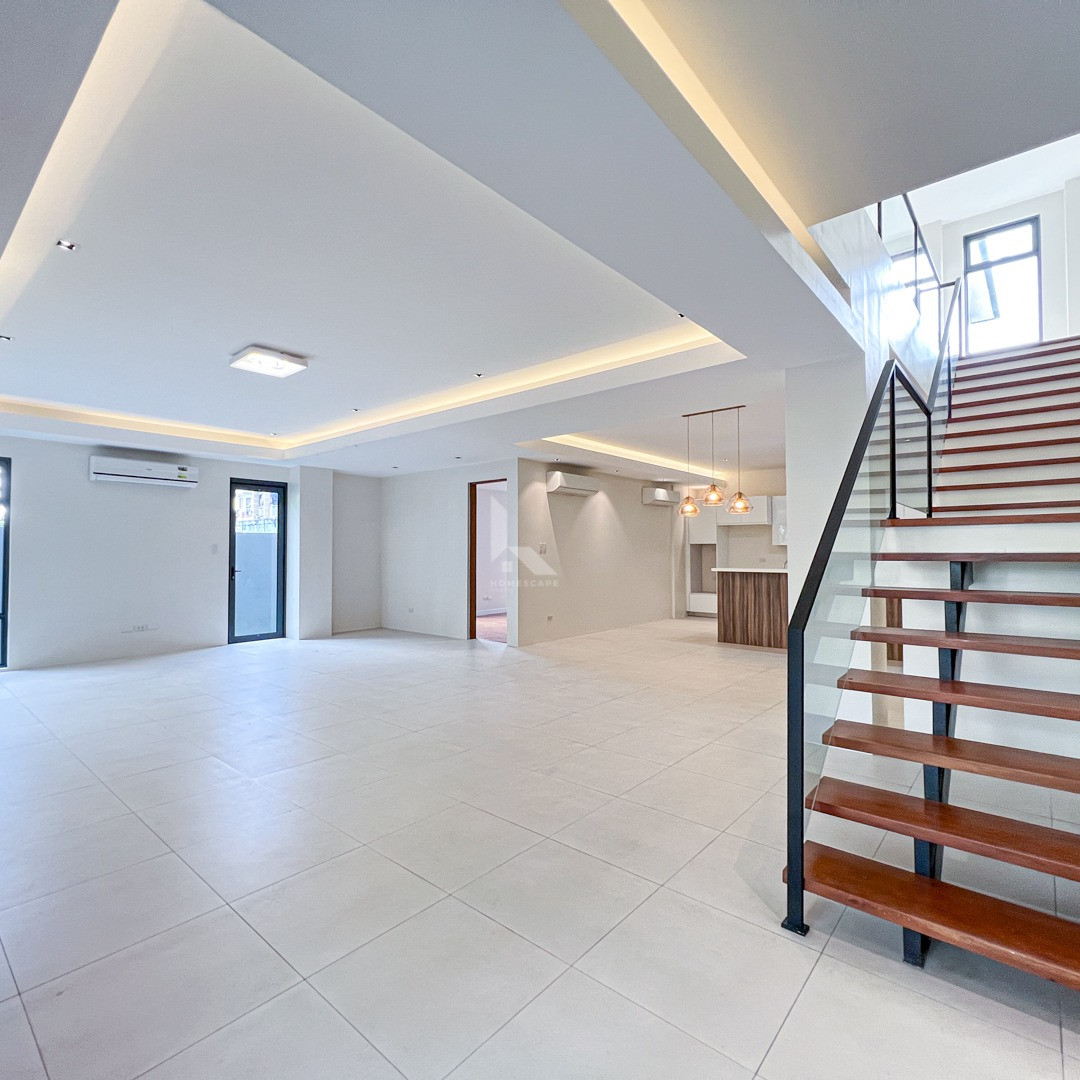 Impeccable Modern Industrial House and Lot For Sale photo 3