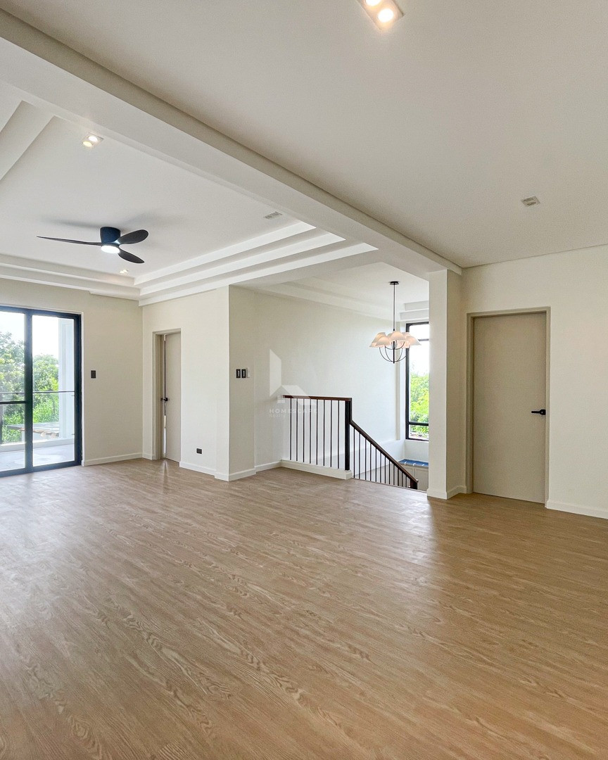 Vast Modern Contemporary House and Lot in South Peak photo 4