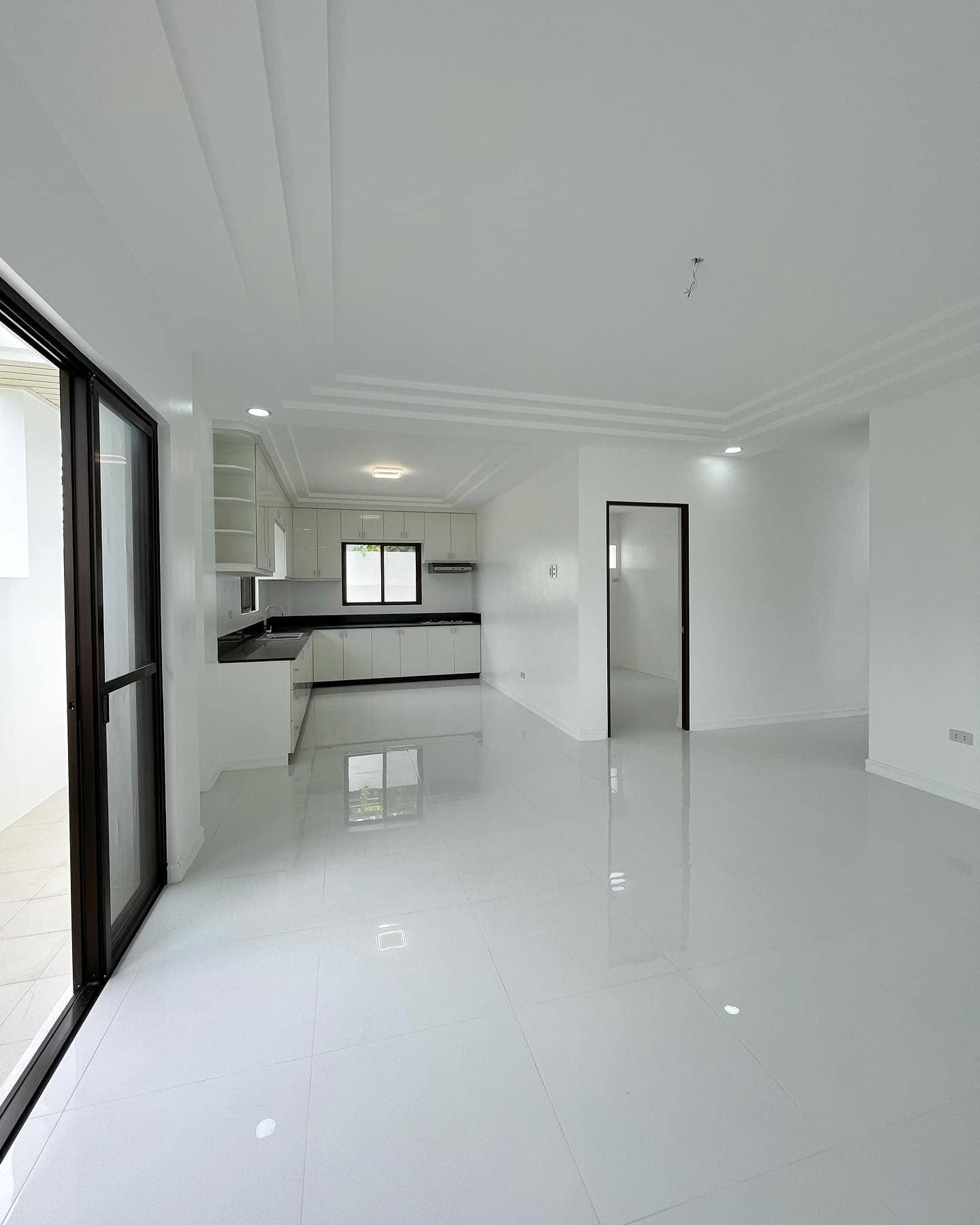 Brand new Modern House for Sale photo 2