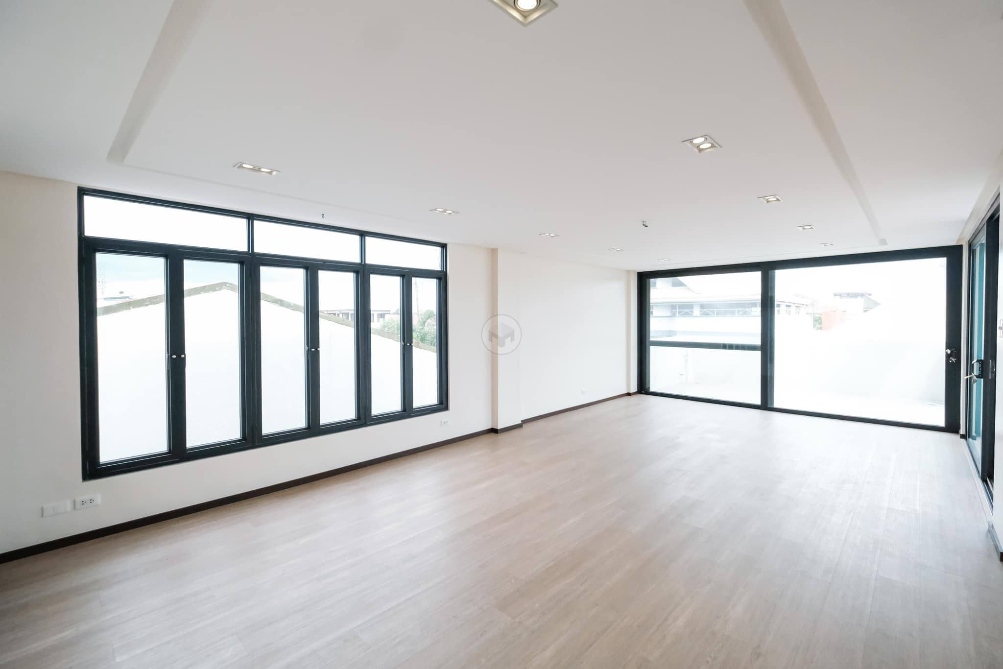 Explore this Brand-New 3-Storey House in Greenheights Village photo 5