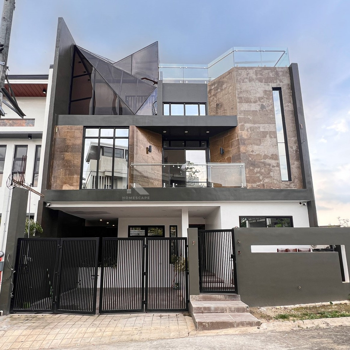 Multi-Level Modern Industrial House and Lot with Swimming Pool for Sale photo 1