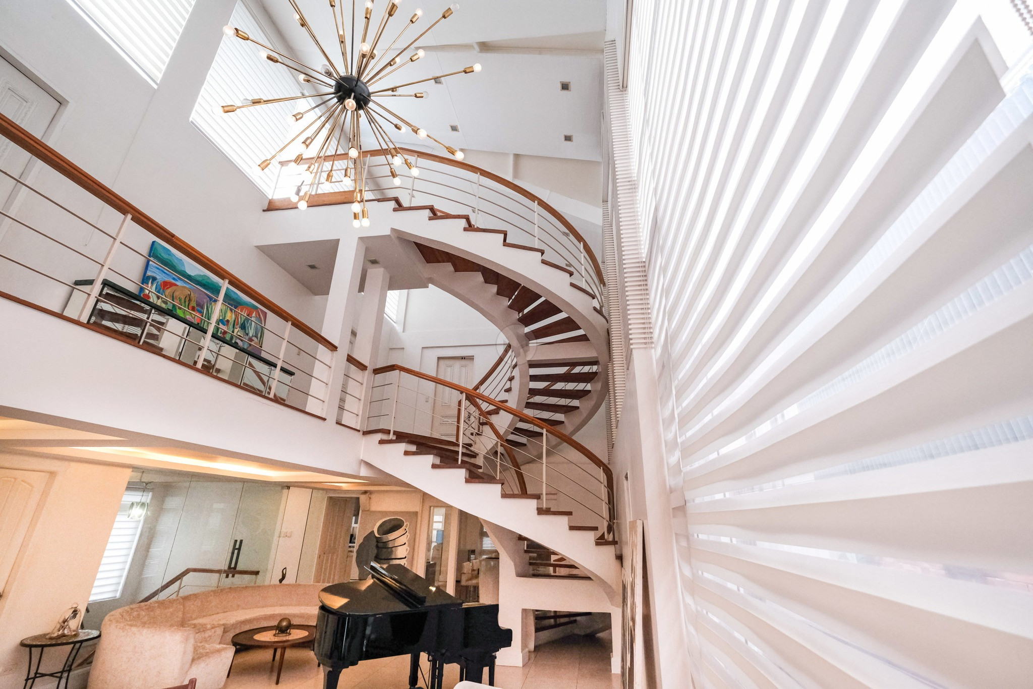 Discover this Sleek 6-Bedroom House in White Plains, Quezon City photo 2