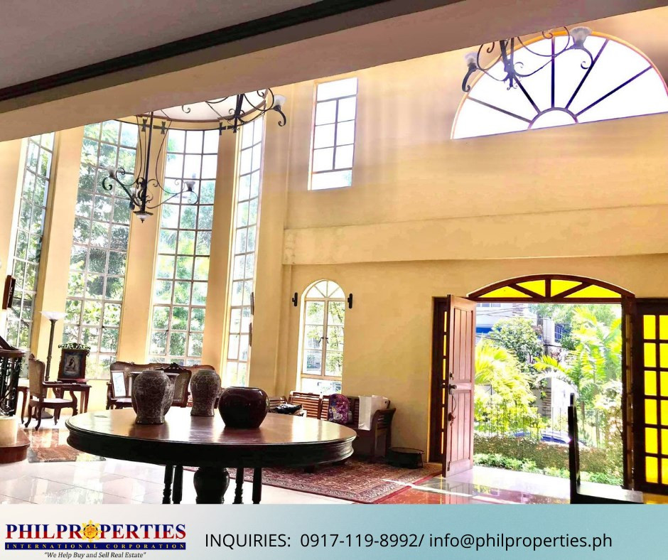 Mansion in Loyola Grand Villas, Quezon City photo 3