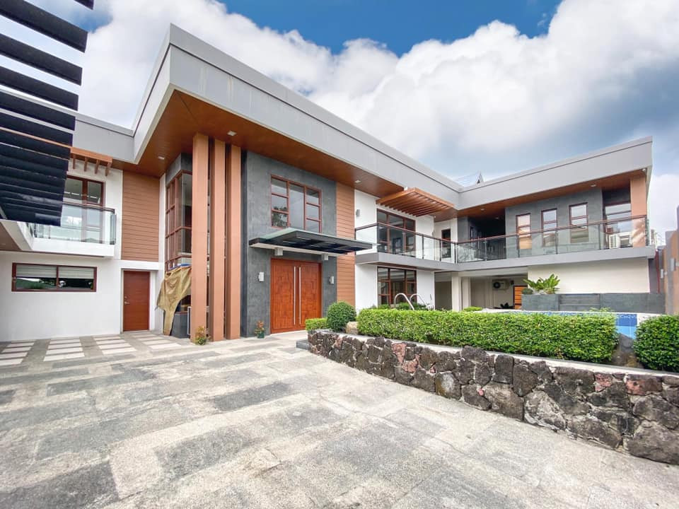 Brand-new Modern House For Sale in BF Homes Northwest photo 1