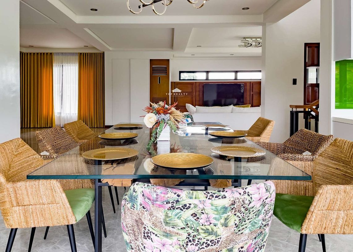 Homey Asian Contemporary House and Lot for Sale in Sun Valley Estates, Antipolo photo 2