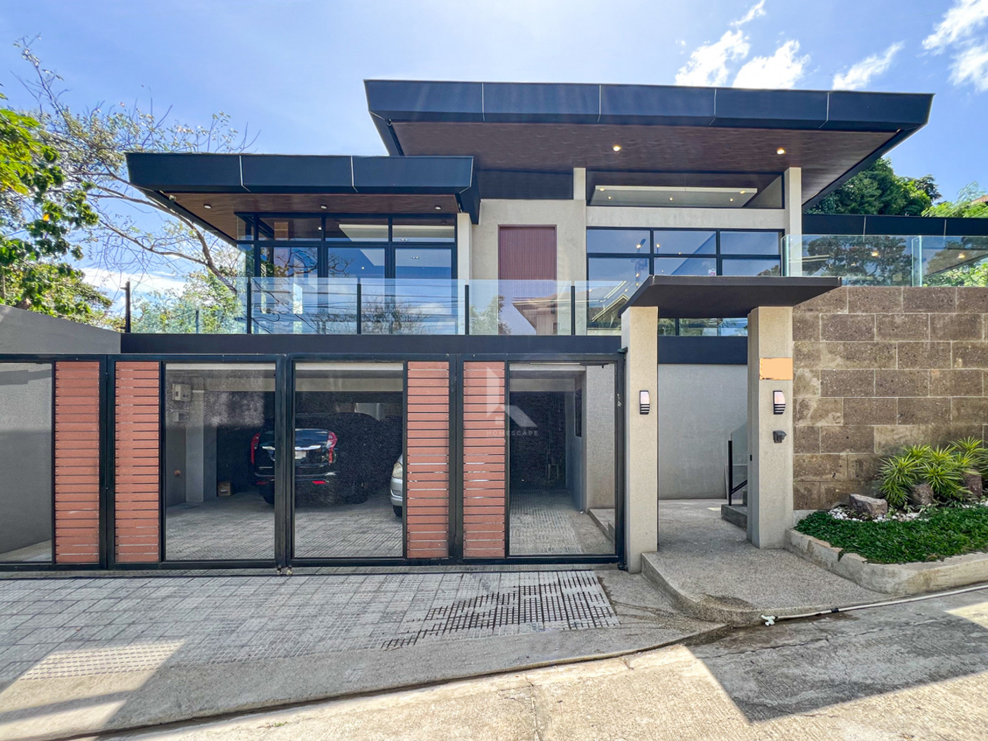 Classy Modern Contemporary House and Lot For Sale photo 1