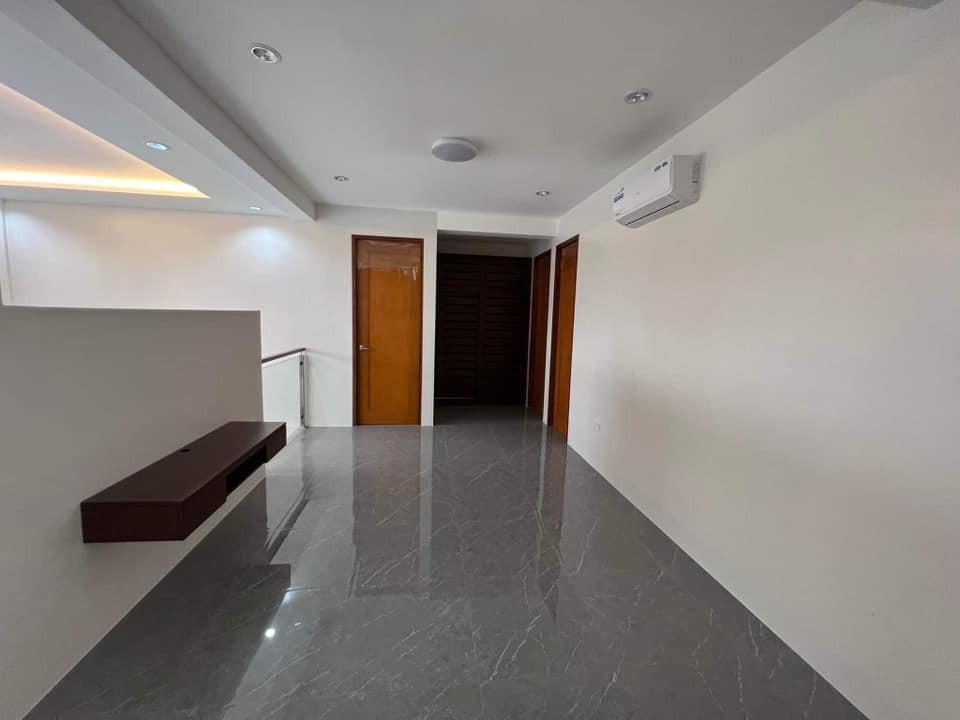 Brandnew Two Storey House in Pampanga photo 3