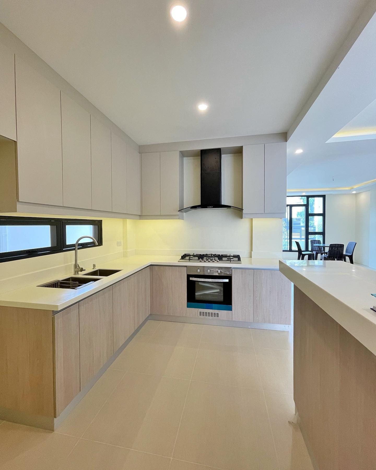 Brand New Modern House and Lot in Marcos Highway Antipolo City photo 2