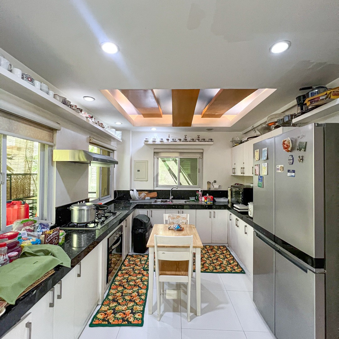 Sophisticated Modern Asian House and Lot For Sale in Tivoli Royale photo 4