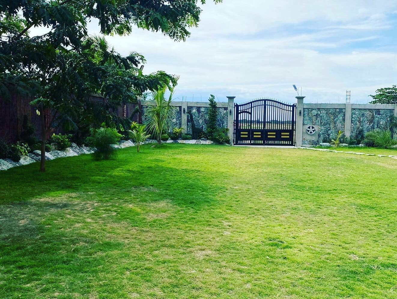 FOR SALE GRAND MANSION WITH FARM RESORT IN NUEVA ECIJA photo 3