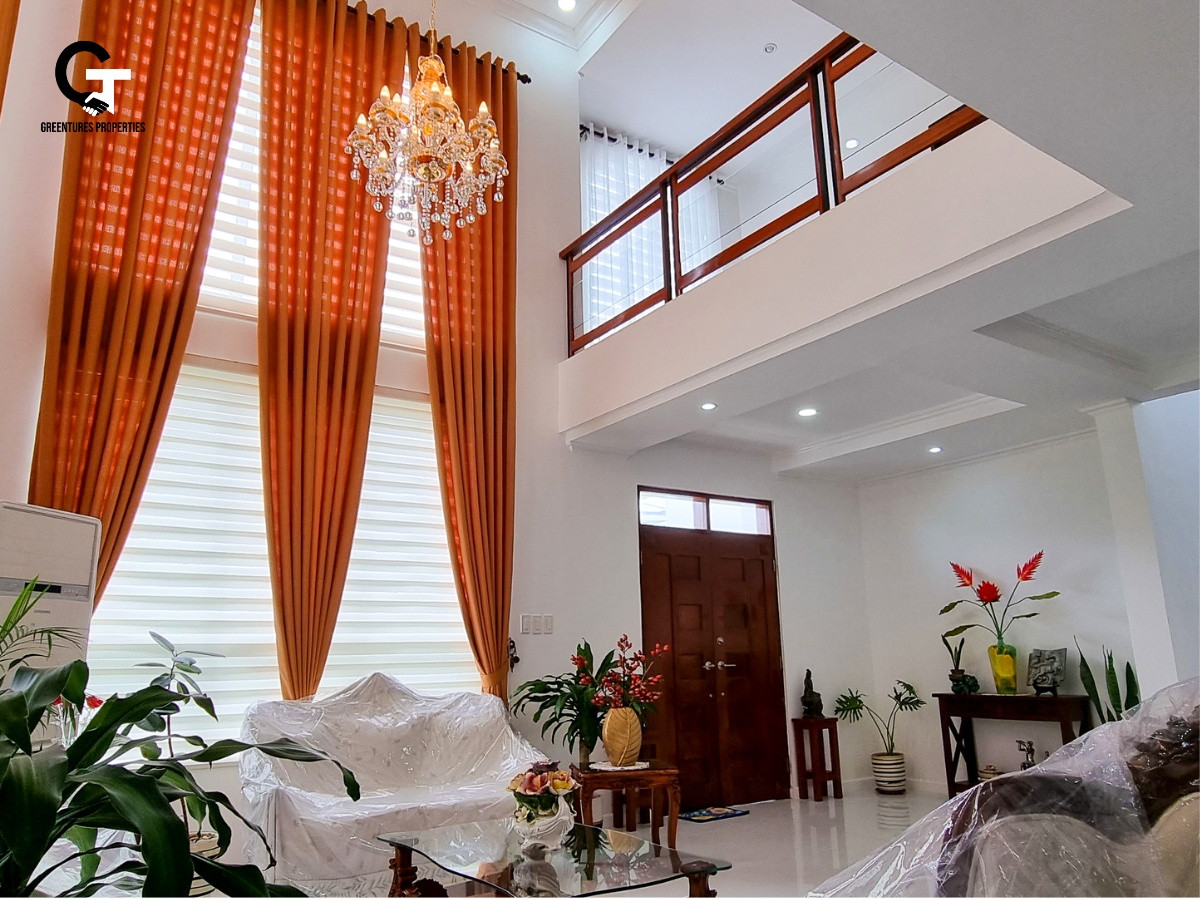 3 Storey Brand New Modern Italian theme House, Fully Furnished photo 2