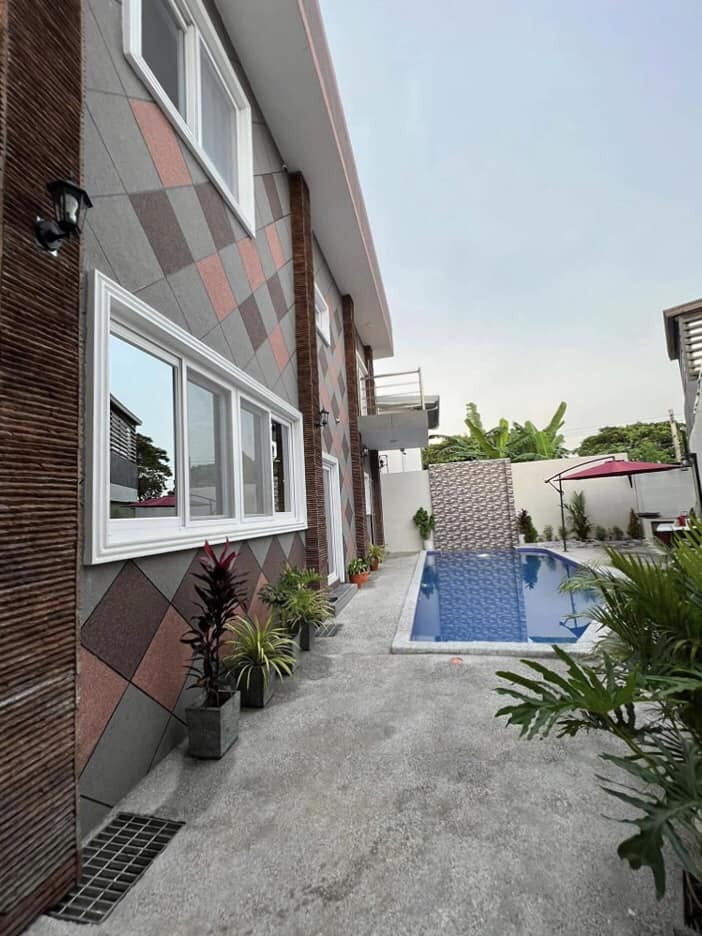 FOR SALE NEWLY BUILT POOL VILLA TYPE HOUSE IN ANGELES CITY NEAR CLARK photo 2