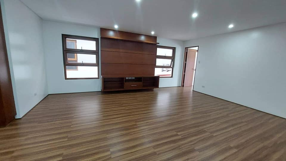 Elegant House and Lot for Sale photo 5