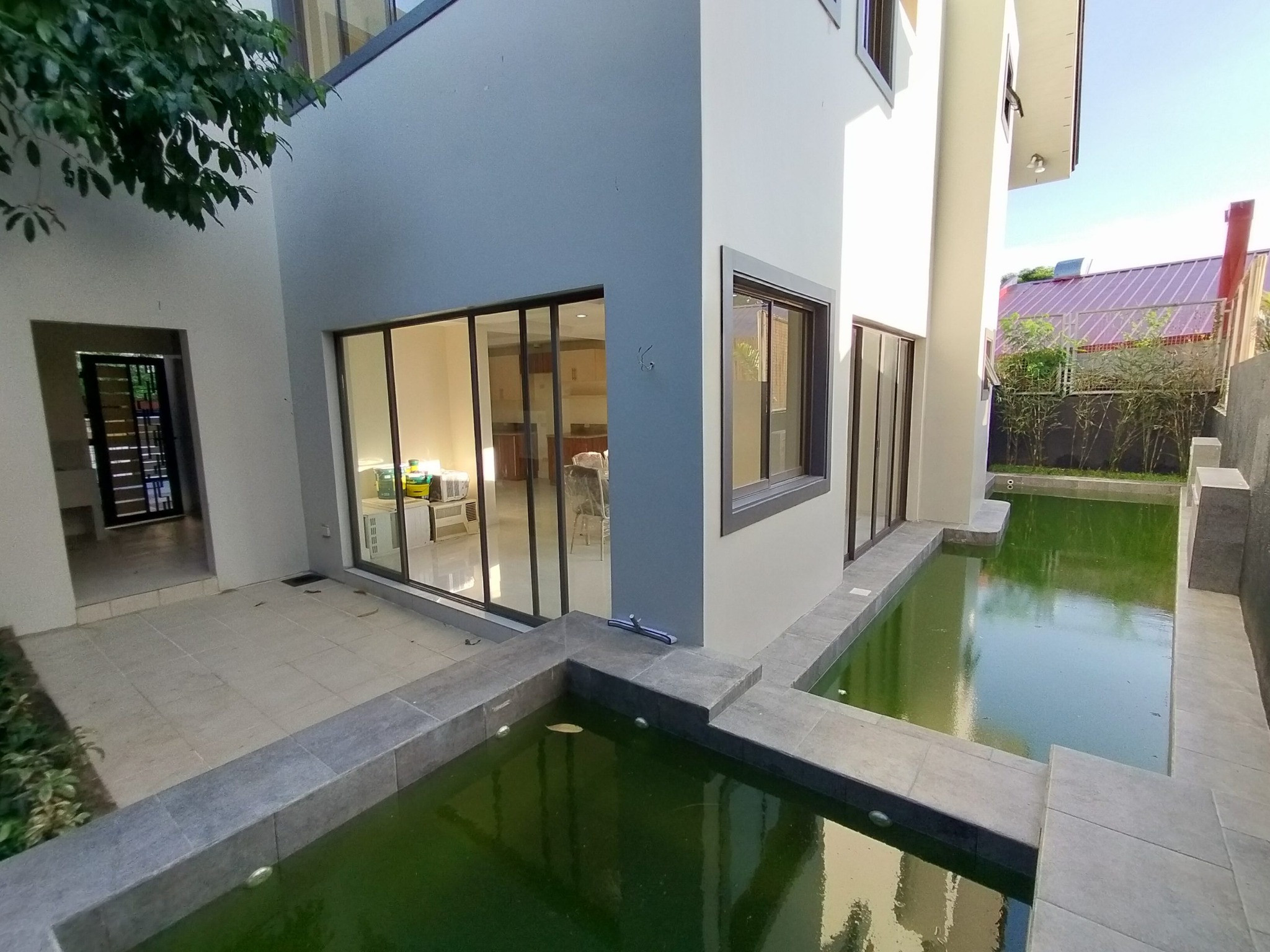 Brandnew House with Swimming Pool in Bf Homes Las Pinas photo 4