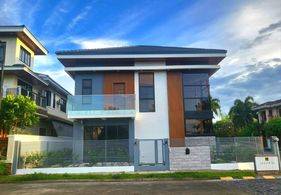 Stunning Brand New House and Lot for Sale in Silang, Cavite photo 2