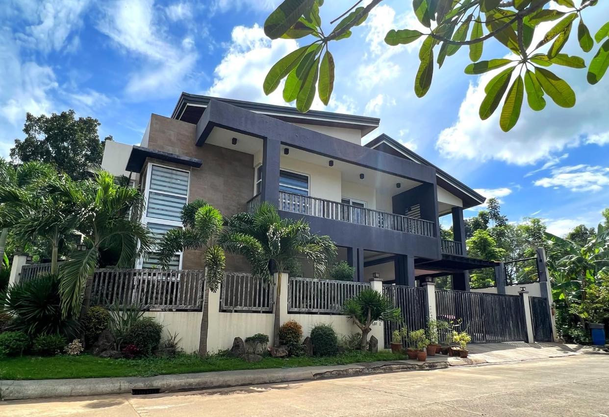 A Radiant and Striking House and Lot for Sale in Antipolo photo 1