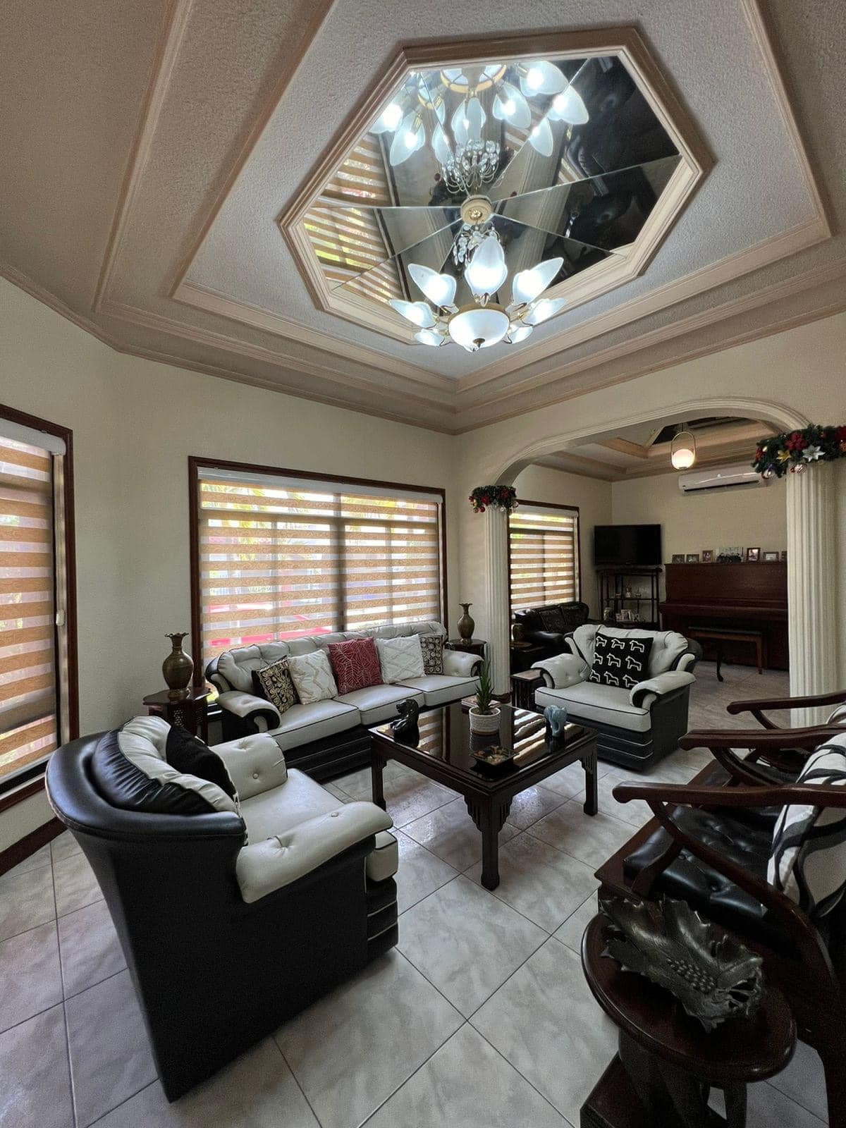 A Magnificent 4 Bedroom House and Lot for Sale in BF Homes, Parañaque photo 3