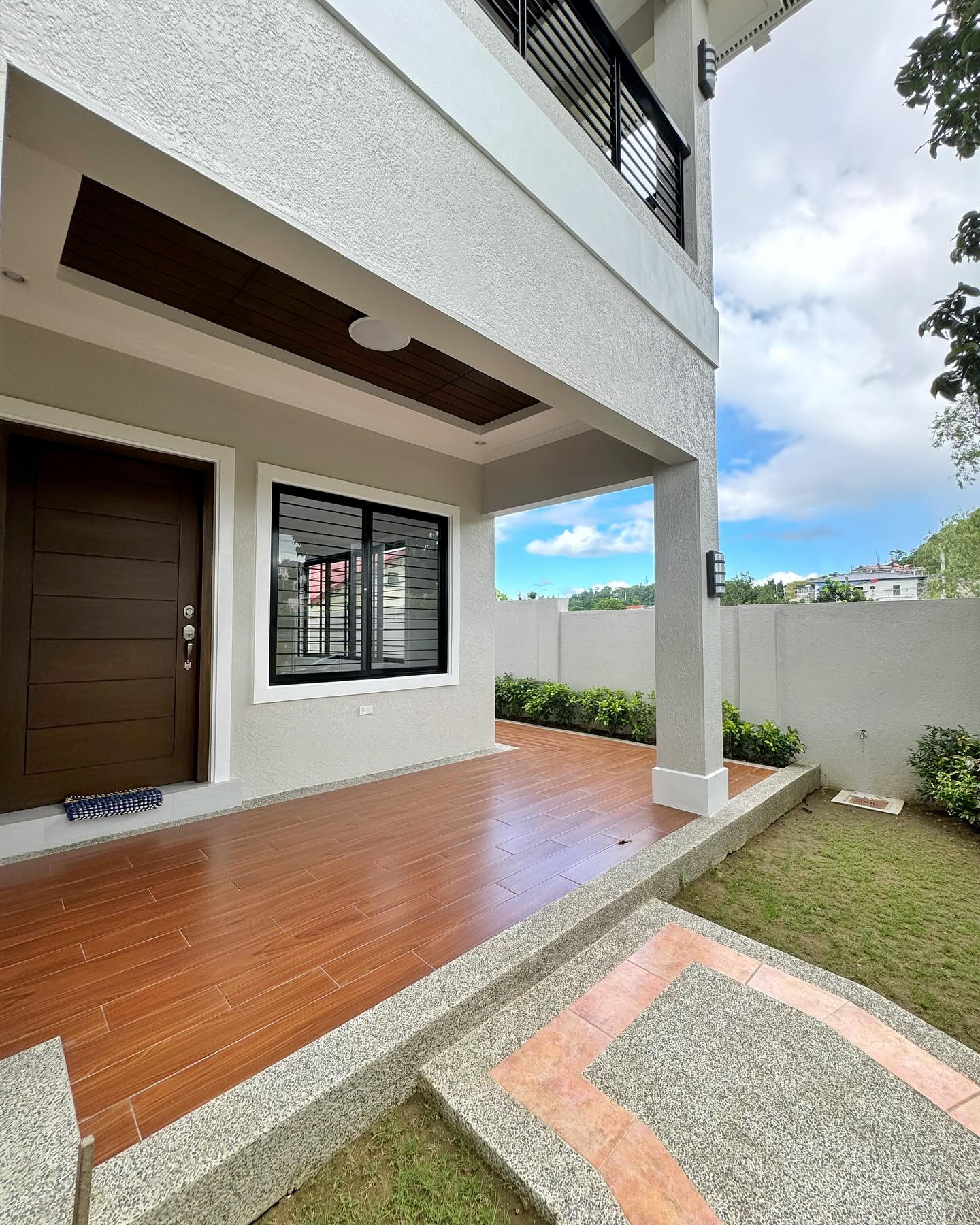 Brand New Contemporary House in Havila Taytay photo 2
