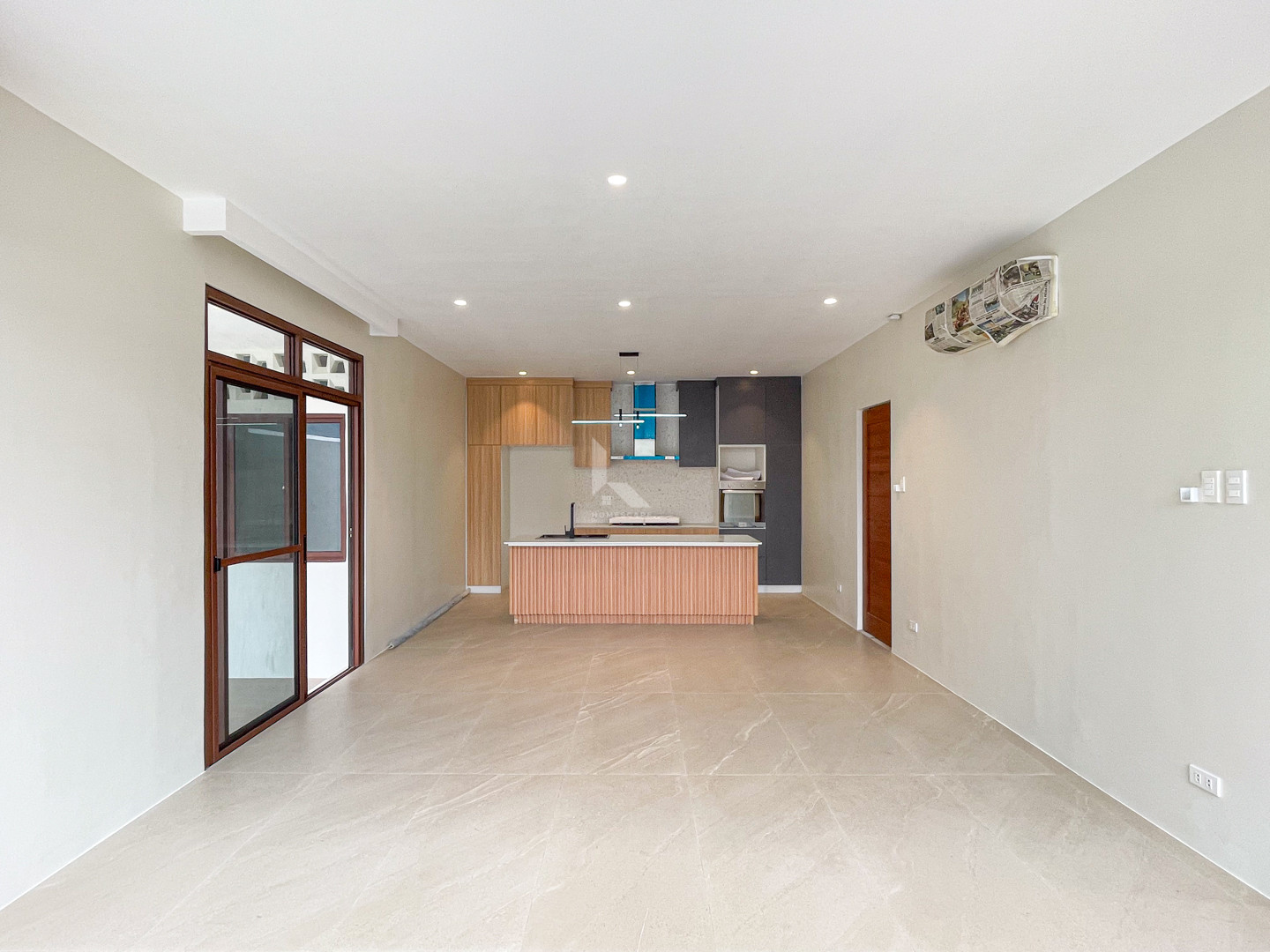 Notable Modern Contemporary House and Lot For Sale in Greenwoods Executive Villa photo 4