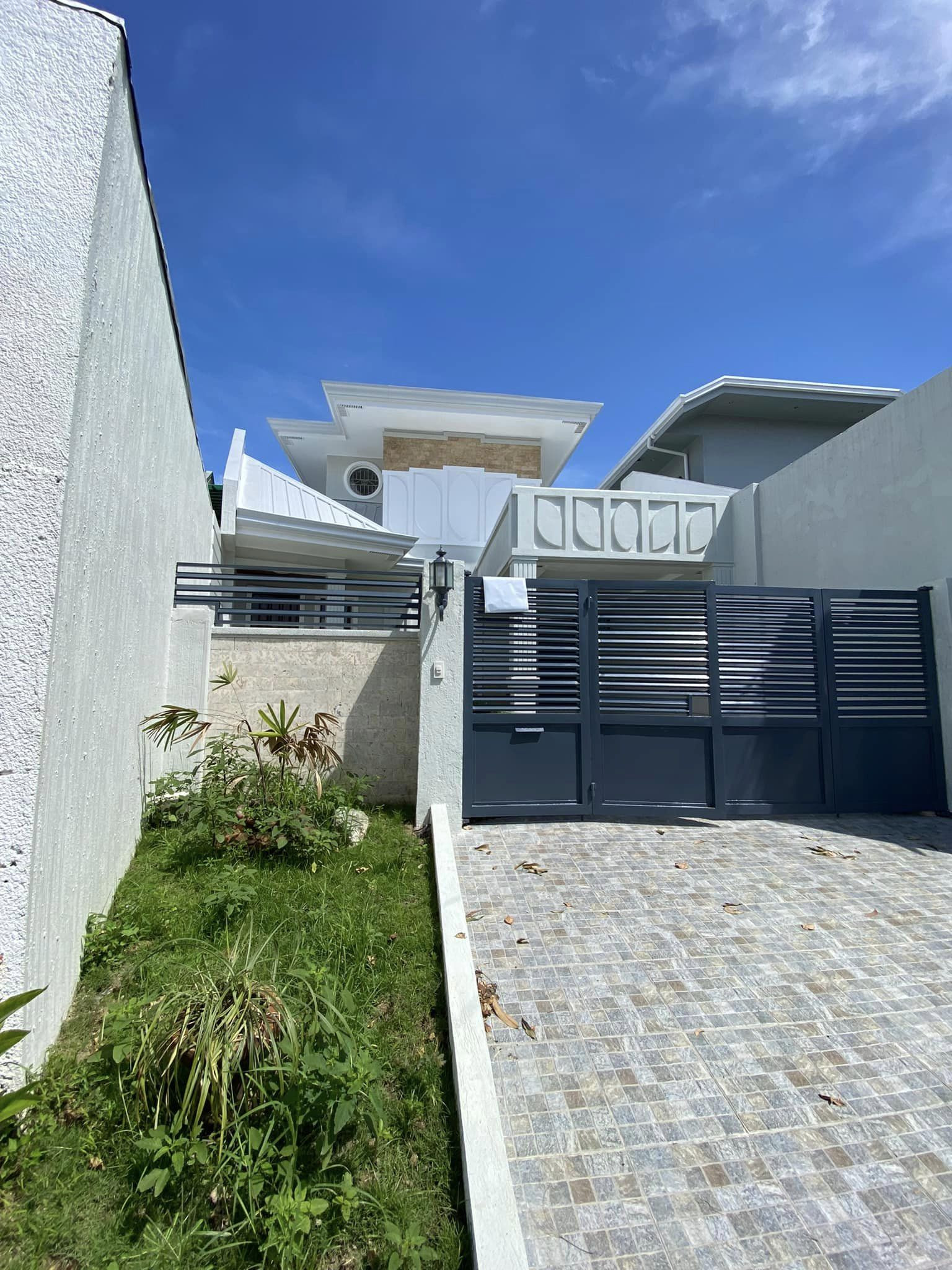 FOR SALE: Newly Renovated House and Lot in BF Resort Village Las Pinas City photo 1