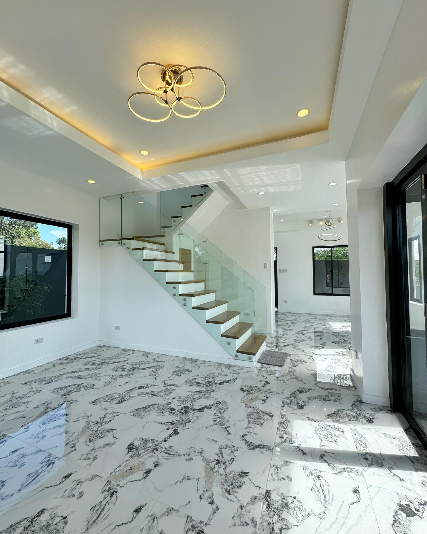 Brand New Modern Overlooking House for Sale in Taytay near Taytay Tiangge photo 3