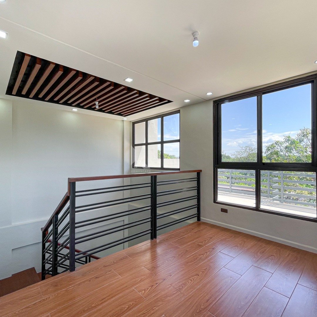 Astounding Modern Contemporary House and Lot For Sale in BF Resort, Las Pinas Ci photo 4