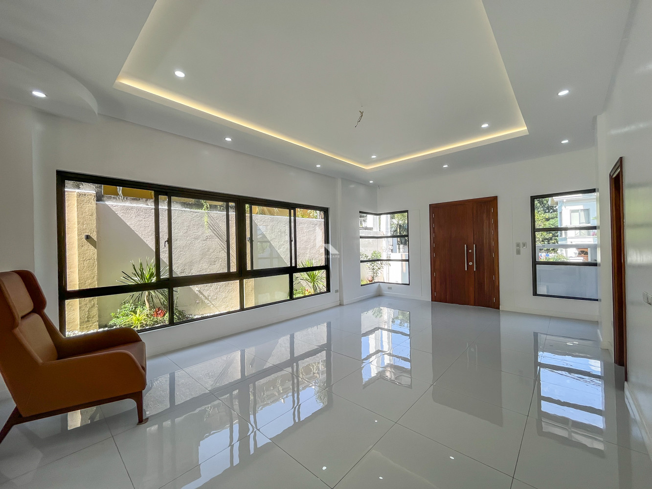 3 Storey Modern House and Lot for Sale in Filinvest 2 Subdivision photo 3