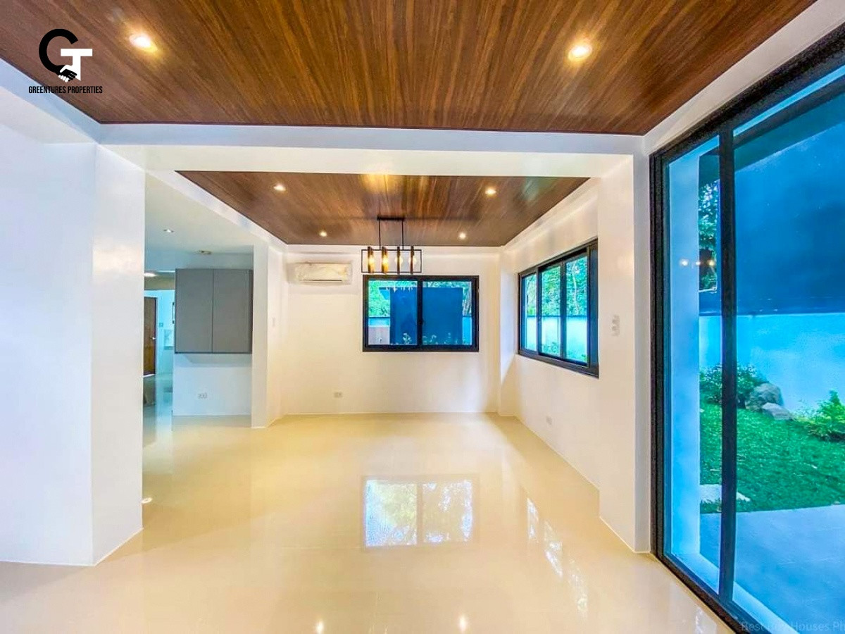 Modern Massive Brand New House with Swimming Pool & Spacious Garage photo 4