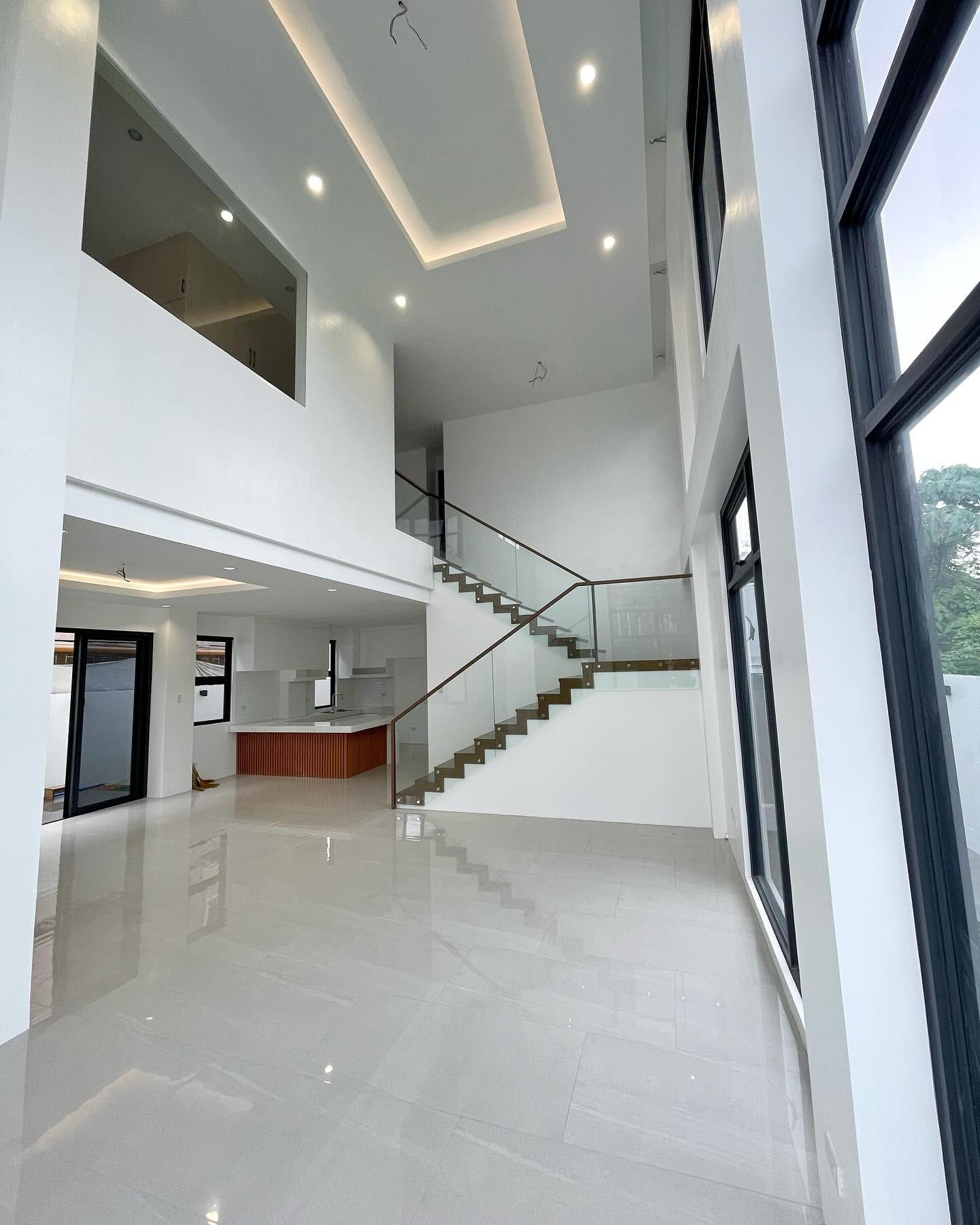 Brand New Modern Contemporary House in Filinvest, Batasan Hills Quezon City photo 4