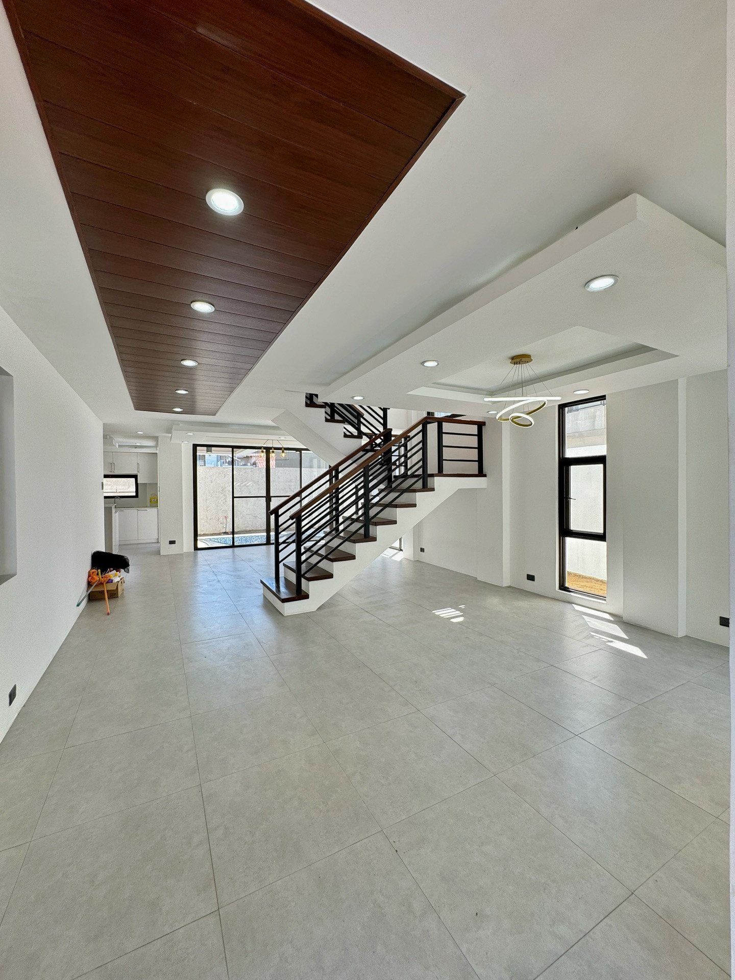 Brand New Modern House for Sale w/ Pool photo 5