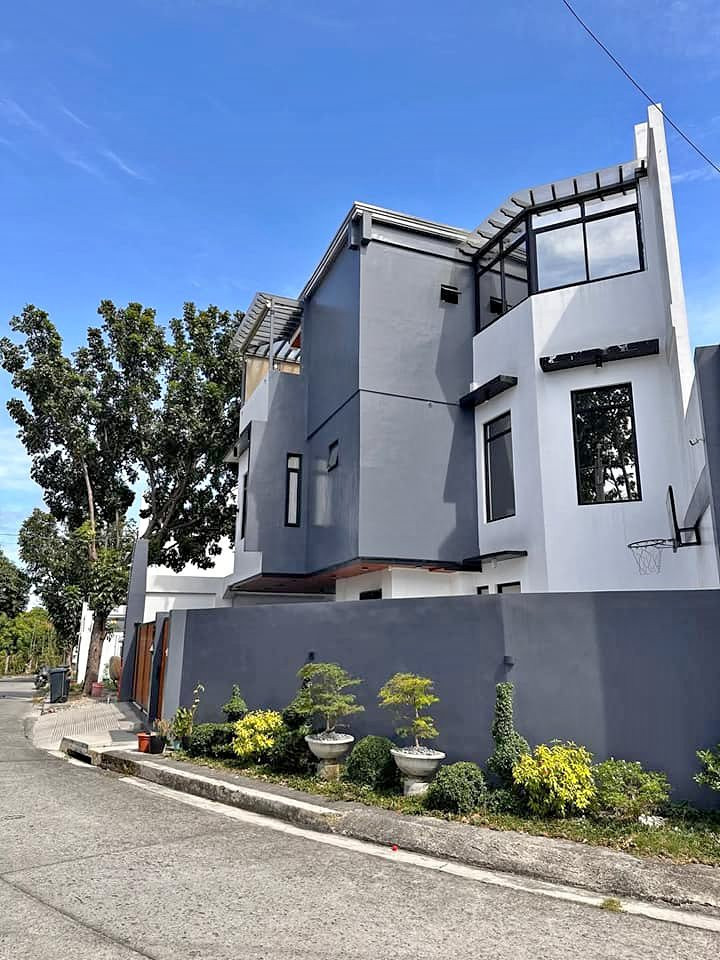 FULLY FURNISHED HOUSE & LOT FOR SALE SIERRA VISTA SUBDIVISION QUEZON CITY photo 1