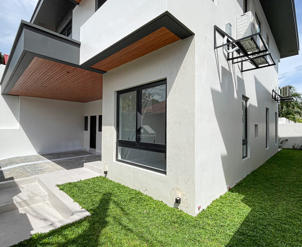 Impeccable Modern Asian House and Lot For Sale in BF Homes photo 3