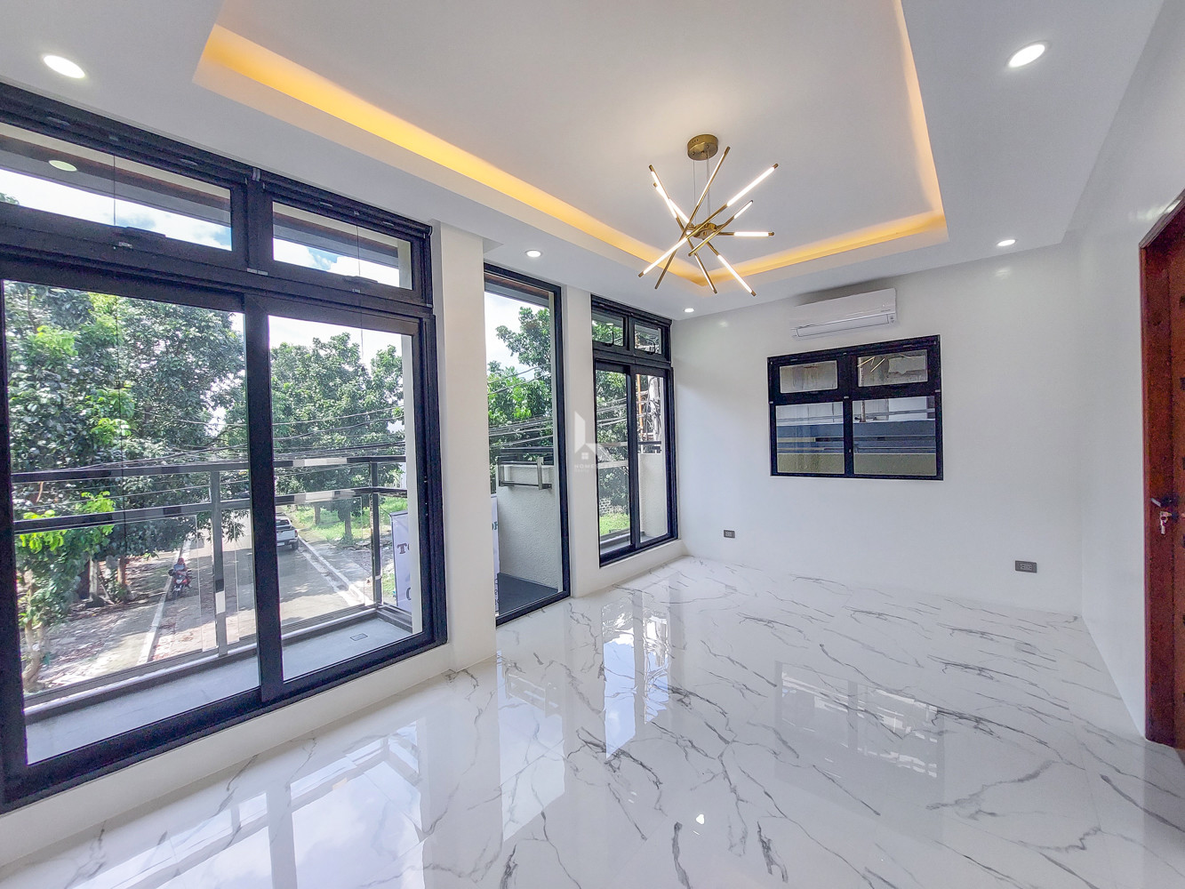 4 Storey Modern House and Lot for Sale in Tandang Sora, Quezon City photo 5