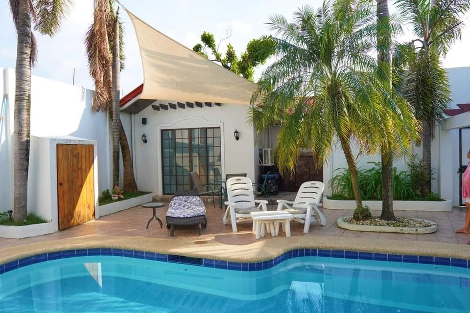 House with Pool for Sale in Lapu lapu photo 2