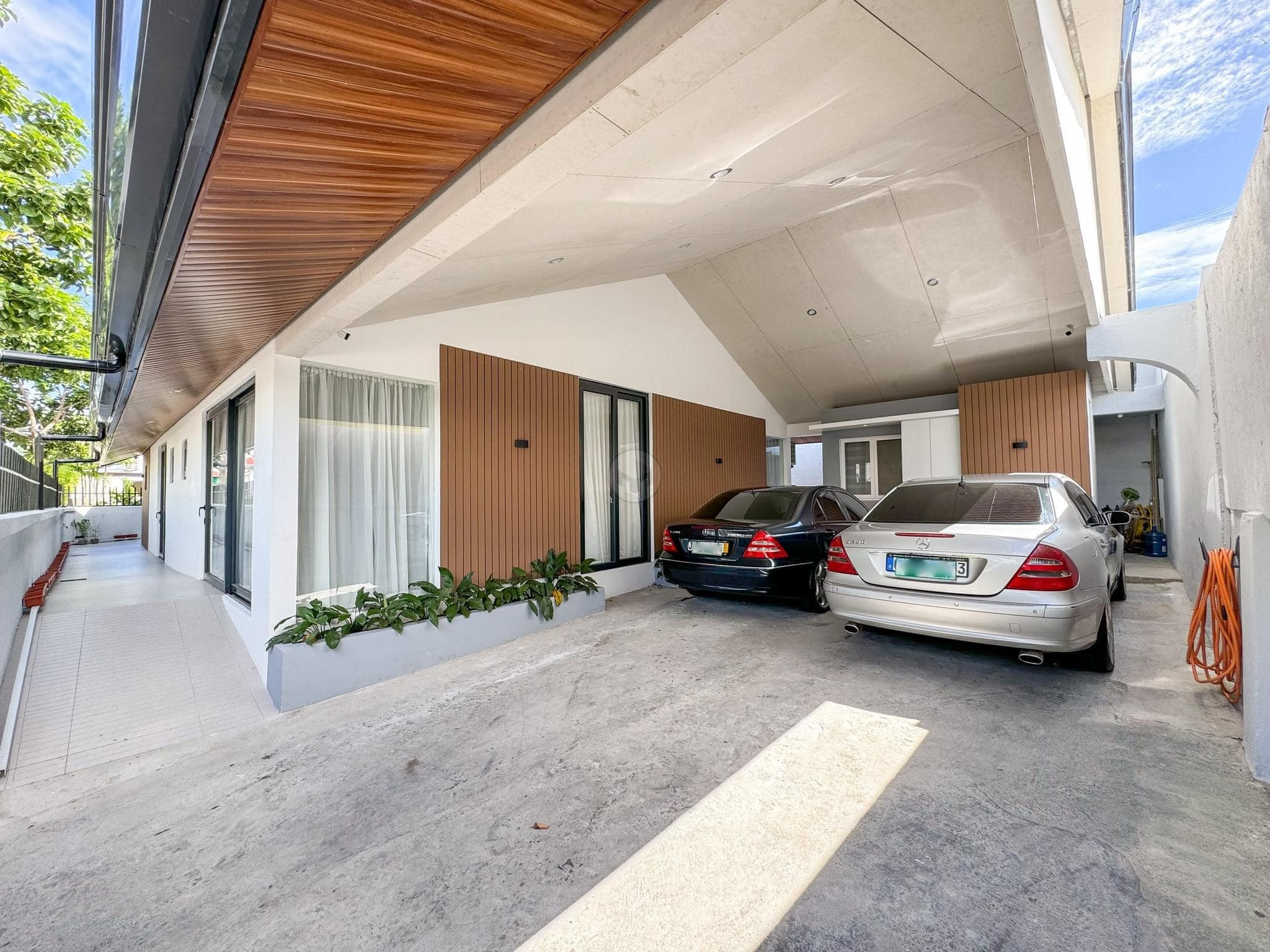 A Modern 4 Bedroom Smart Home for Sale in Parañaque photo 2