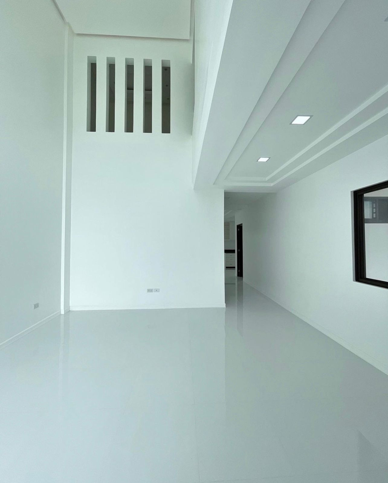 Captivating Brand New House and Lot for sale in Greenwoods Executive Village photo 4