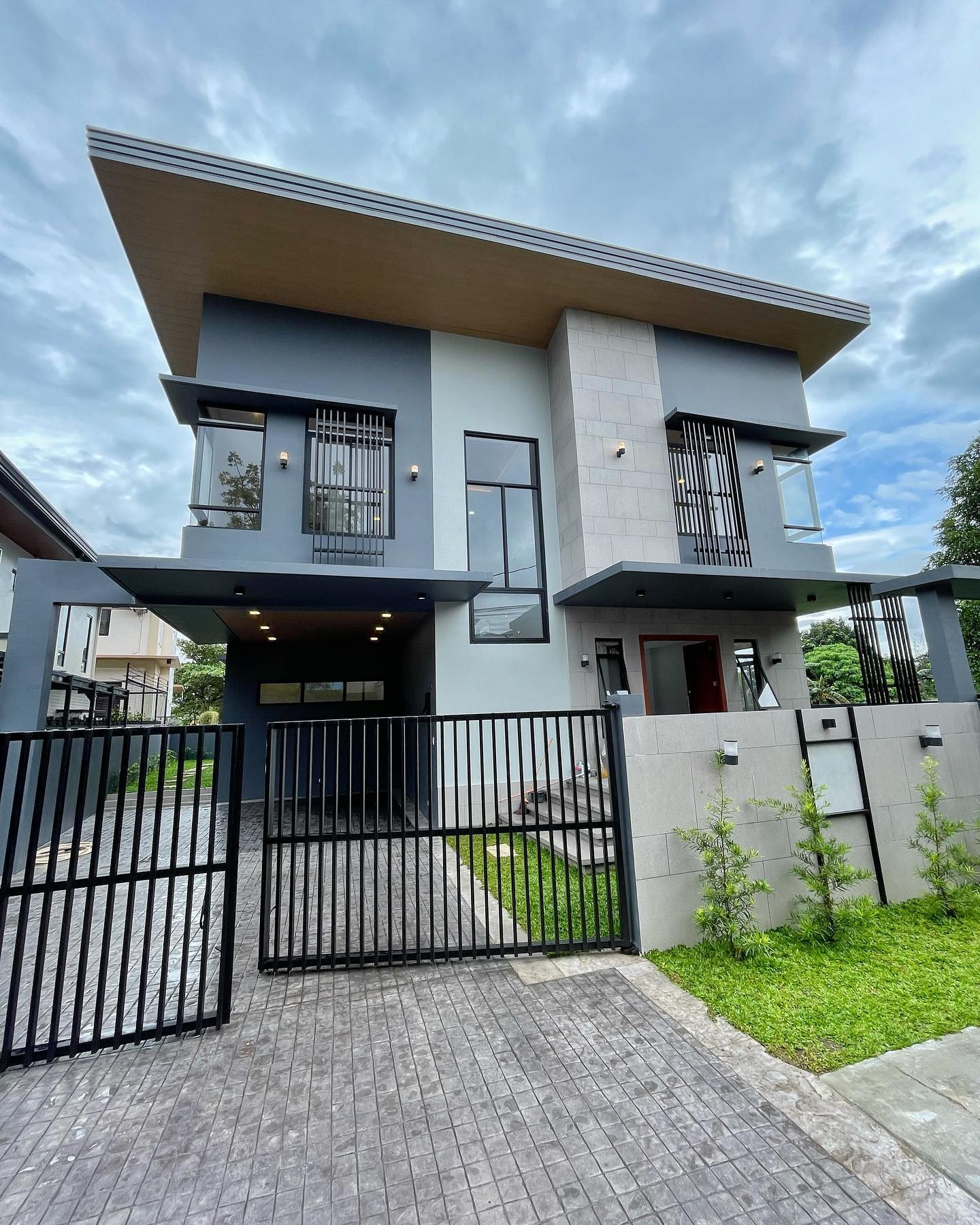 Brand New Modern Contemporary House for Sale in Fairview Quezon City photo 1