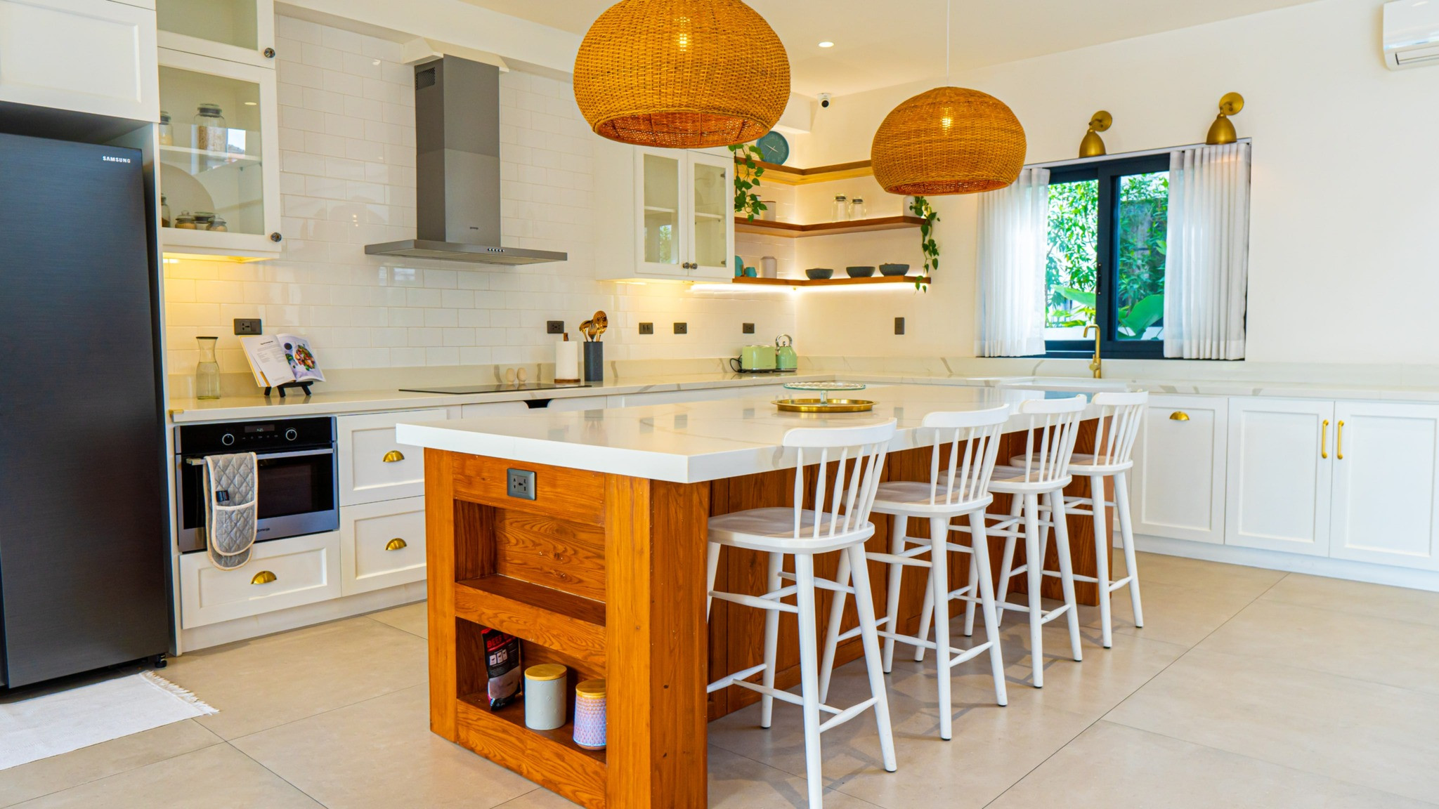 This Elegant 5-Bedroom House is for Sale in Hacienda Royale photo 4