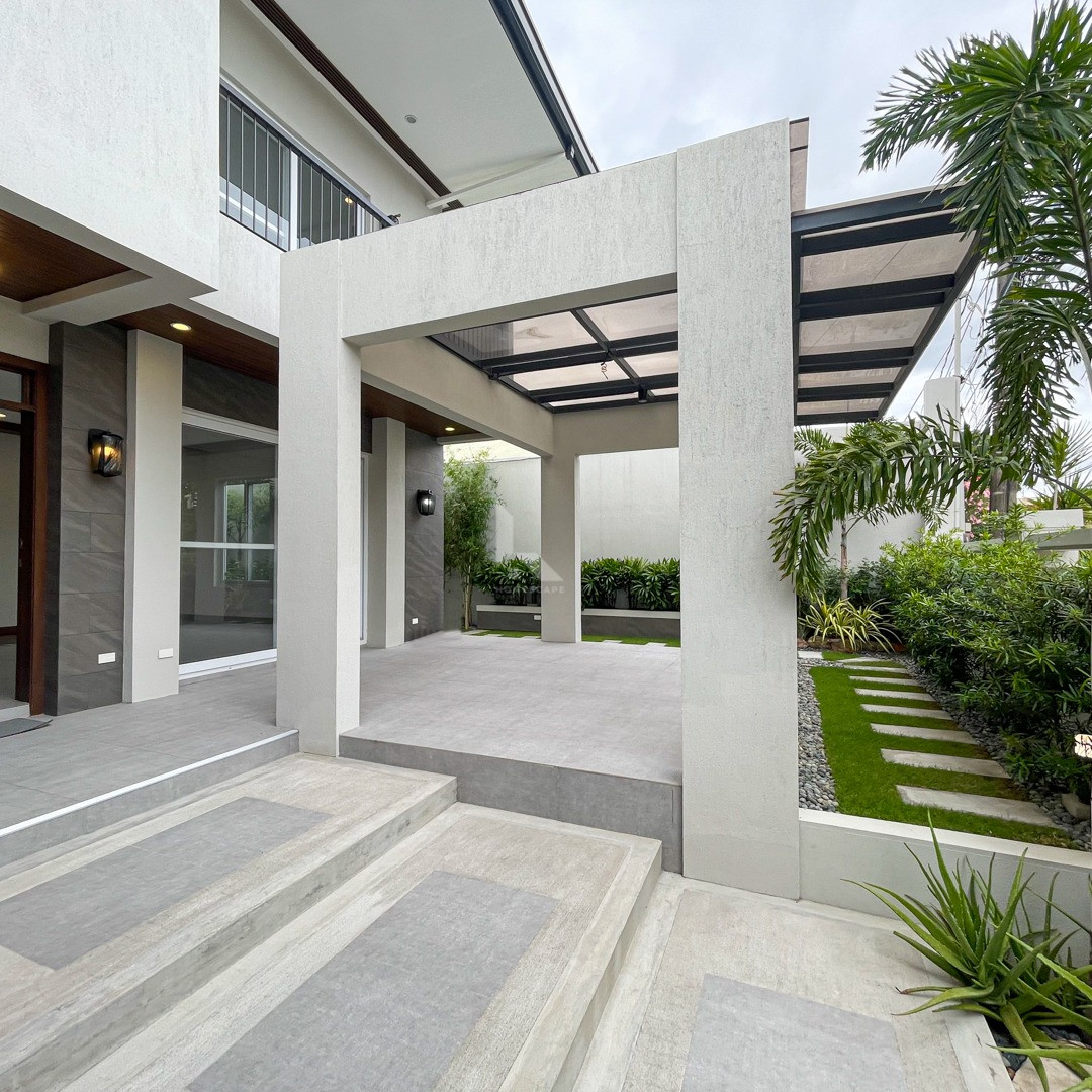 Gorgeous Modern Asian Home For Sale in BF Homes, Parañaque City photo 3